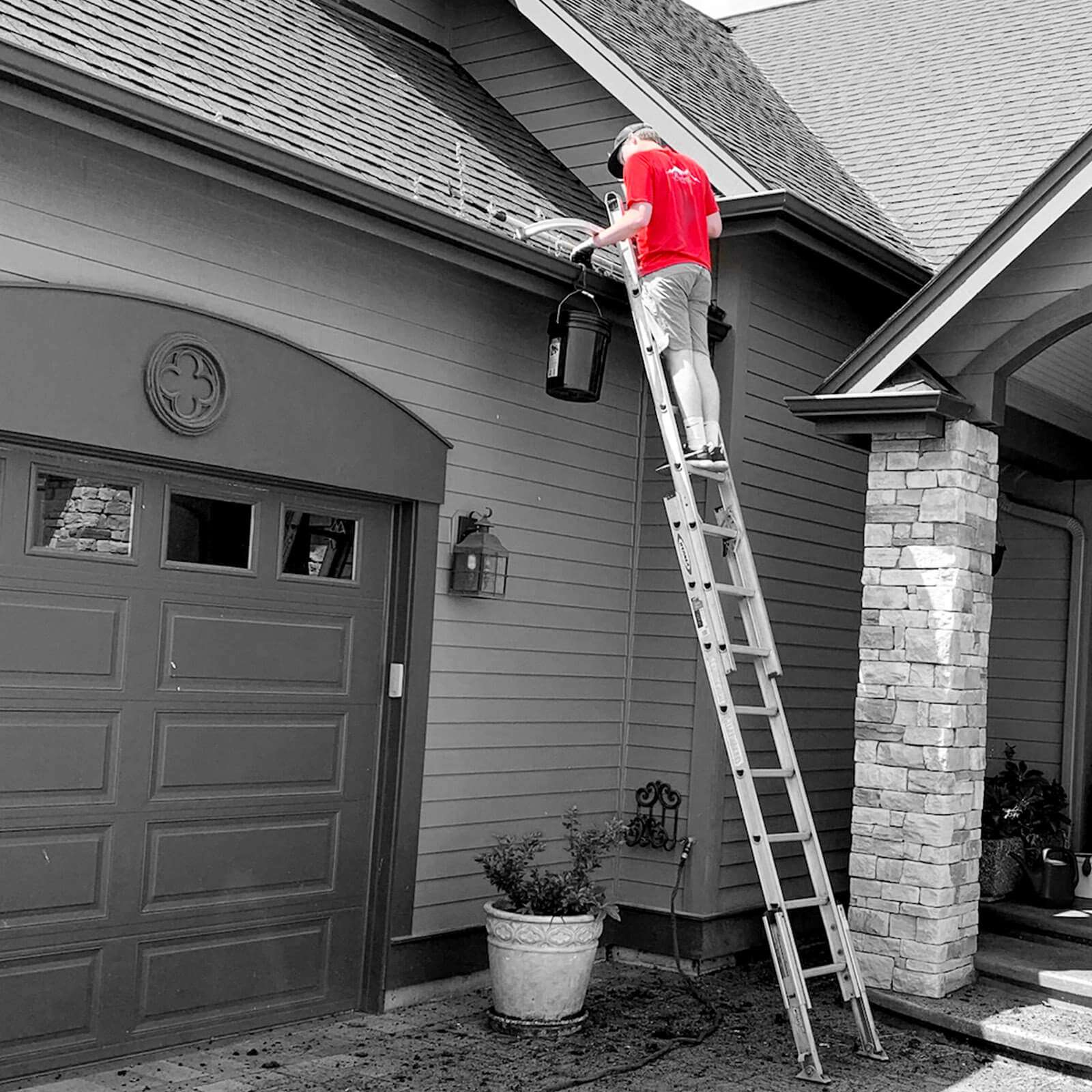 Rainier Window, Roof Cleaning, Moss Removal and Gutter Cleaning | Services